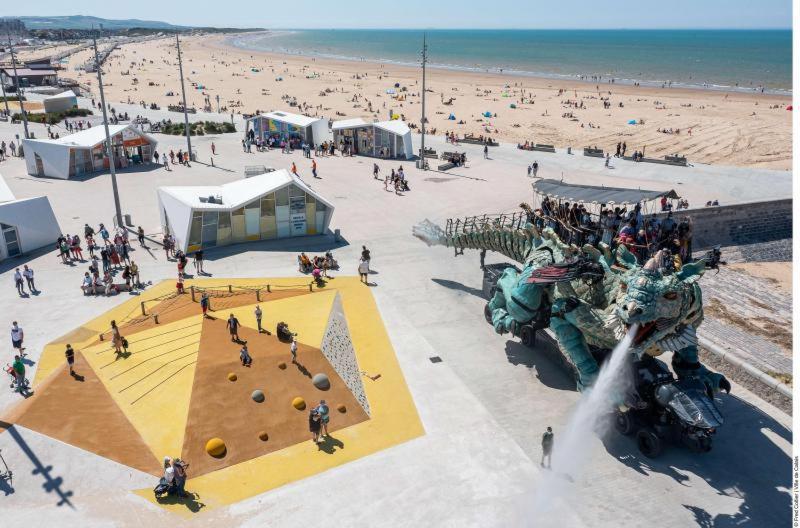 Apartmán Lazur Du Dragon Calais Exteriér fotografie
